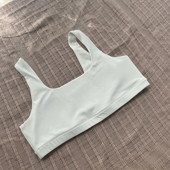 Athleta Girl Fair & Square Bra - Picture 4 of 5